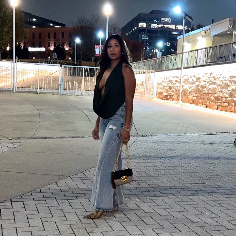 Meet your Posher, Naomi